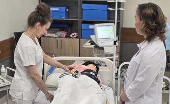 6 мая в «Медицинском колледже № 1» состоялся мастер-класс «Синергия профессионалов: взаимодействие врача и акушерки при осложненных родах»